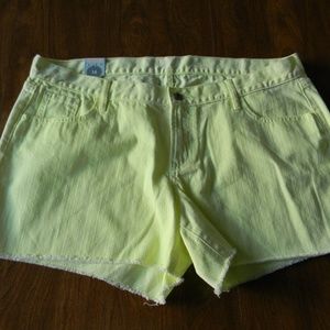 Old Navy 14 Lime Yellow Diva Fit Denim Shorts NWT